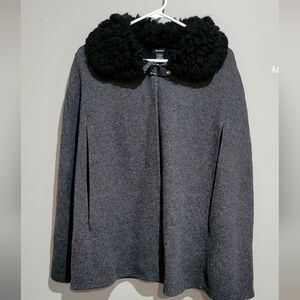 Modena one size fits all  cape